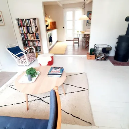 Idyllisk Bolig I Skoven